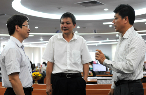 Thứ trưởng Giao thông trả lời trực tuyến về sân bay Long Thành