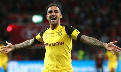 NÓNG: Dortmund mua đứt tiền đạo của Barca