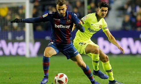 Sao trẻ Barca đứng trước nguy cơ bị tước giấy phép thi đấu