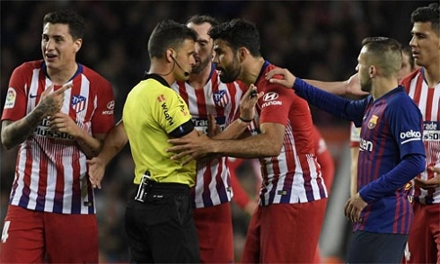 Diego Costa đối diện nguy cơ nhận án phạt nặng