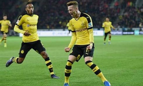 Hạ Mainz, Dortmund tìm lại niềm vui chiến thắng