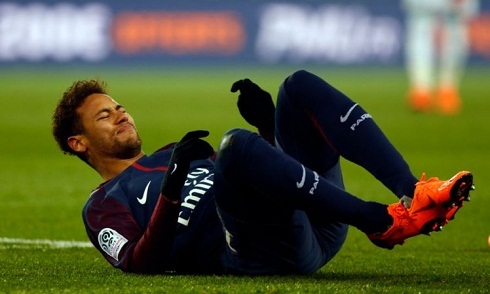 Neymar lên bàn mổ, đối diện nguy cơ nghỉ hết mùa
