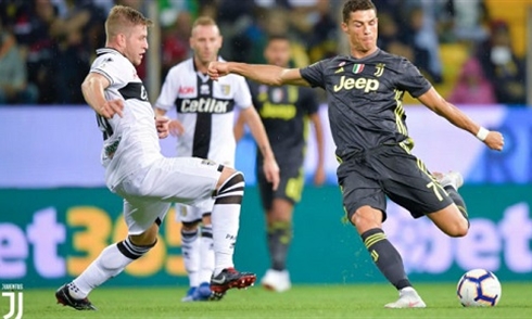 Parma 1-2 Juventus: Ronaldo vẫn "vô duyên"