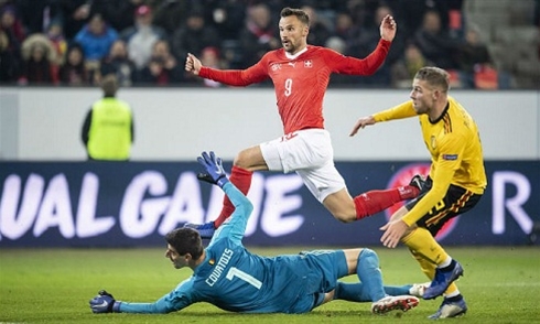 Thụy Sĩ 5-2 Bỉ: Ngược dòng không tưởng