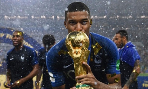 Mbappe giật giải cầu thủ hay nhất nước Pháp 2018