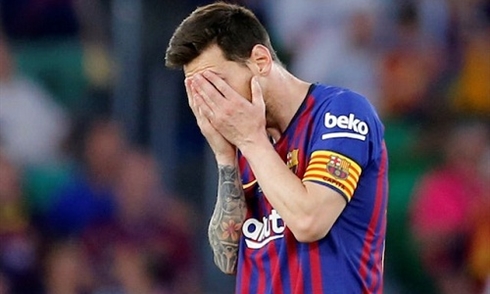 HLV Valverde xác nhận Messi dính chấn thương