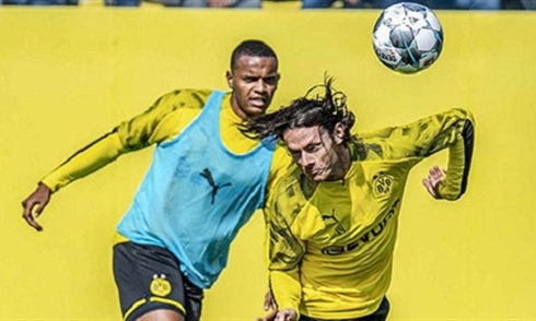 Tới lượt Dortmund bị "virus FIFA" hoành hành