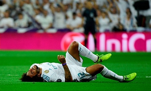 Real mất sạch hậu vệ trái khi Marcelo chấn thương