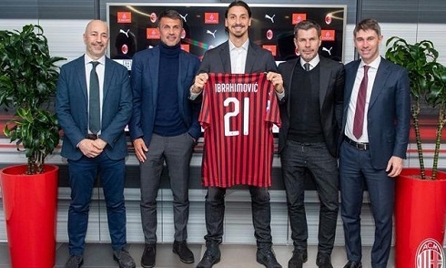 Zlatan Ibrahimovic chính thức tái hợp với Milan